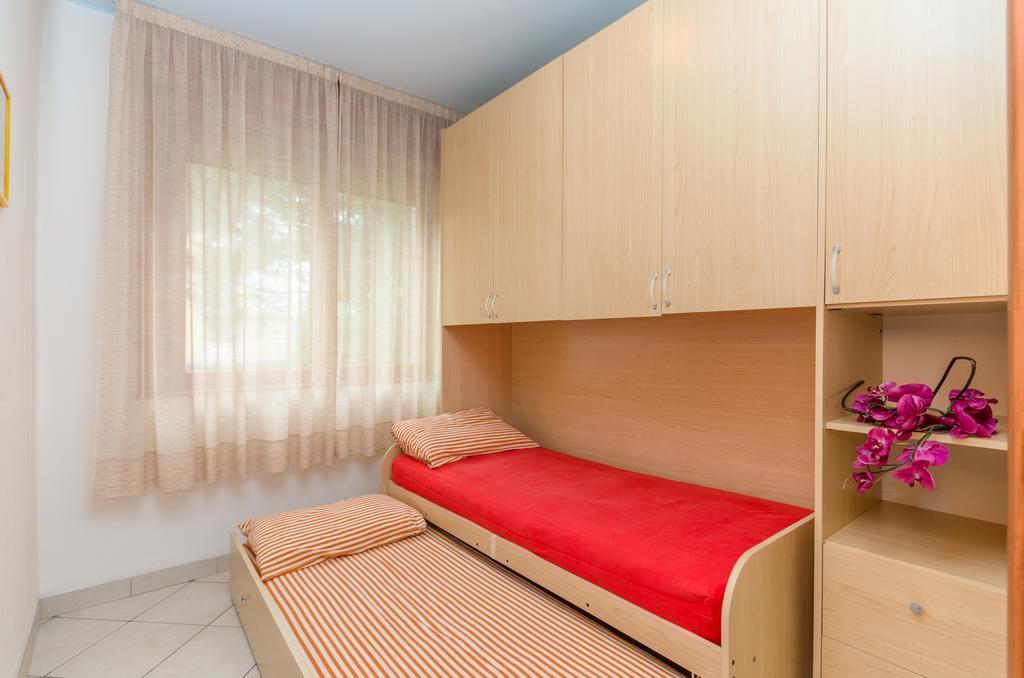 Residence Giuliana Bibione Exterior photo